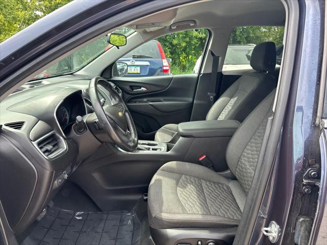 Photo of 2018 Storm Blue Metallic Chevrolet Equinox