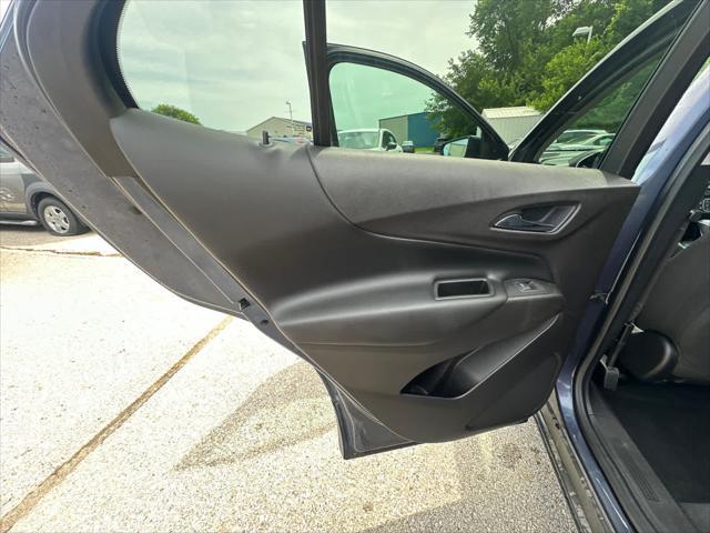 Photo of 2018 Storm Blue Metallic Chevrolet Equinox