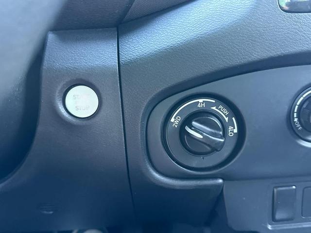 Photo of 2022 Gun Metallic Nissan Frontier