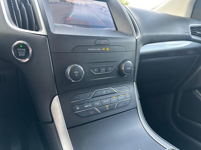 Photo of 2019 Magnetic Metallic Ford Edge