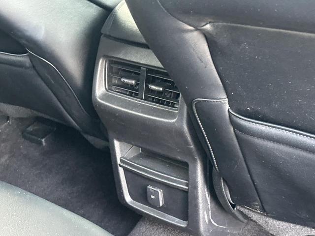 Photo of 2019 Magnetic Metallic Ford Edge