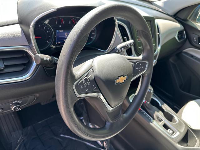 Photo of 2021 Pacific Blue Metallic Chevrolet Equinox