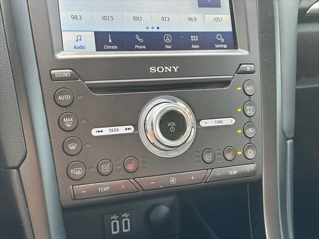 Photo of 2019 White Platinum Metallic Tri-Coat Ford Fusion