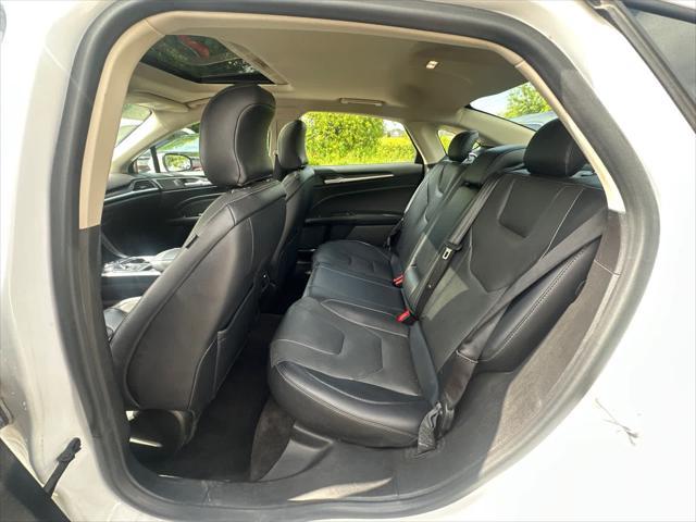 Photo of 2019 White Platinum Metallic Tri-Coat Ford Fusion