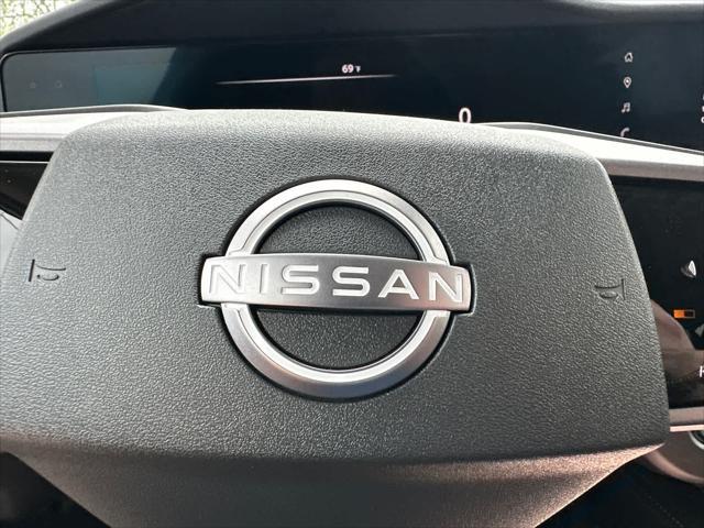 Photo of 2025 Everest White Pearl Tricoat Nissan Murano
