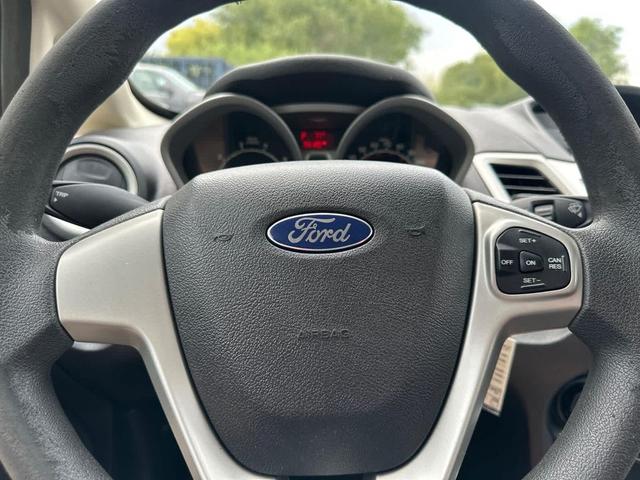 Photo of 2011 Lime Squeeze Metallic Ford Fiesta
