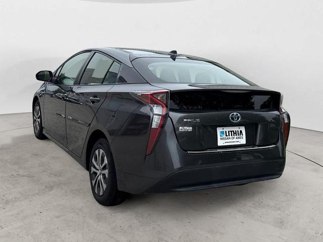 Photo of 2018 Magnetic Gray Metallic Toyota Prius