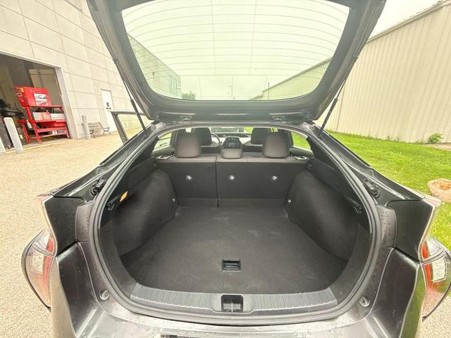 Photo of 2018 Magnetic Gray Metallic Toyota Prius