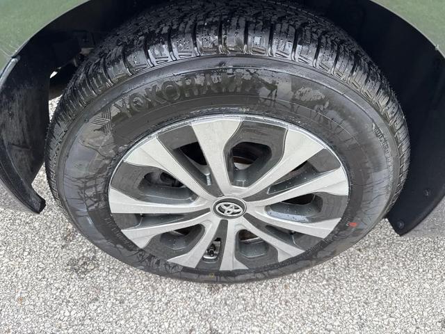 Photo of 2018 Magnetic Gray Metallic Toyota Prius