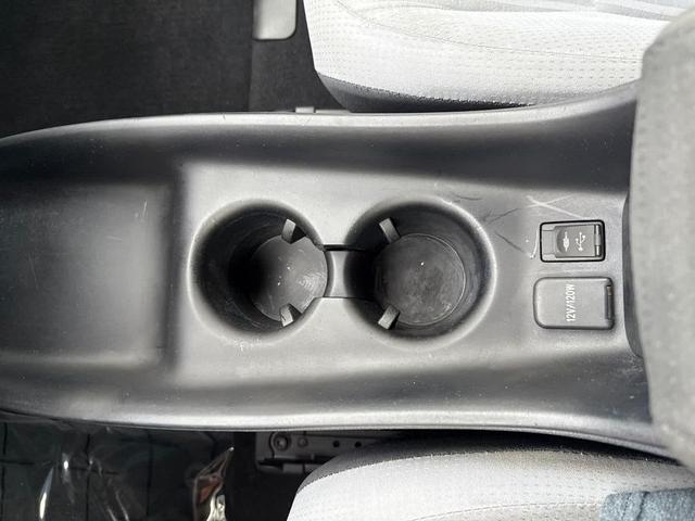 Photo of 2018 Magnetic Gray Metallic Toyota Prius