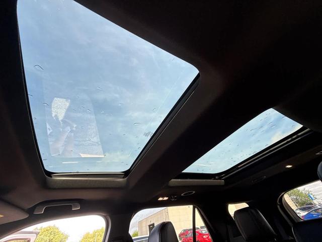 Photo of 2018 WHI/White Ford Explorer