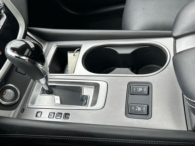 Photo of 2024 GRAY/Gray Nissan Murano