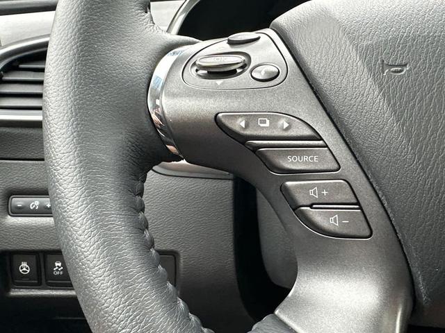 Photo of 2024 GRAY/Gray Nissan Murano