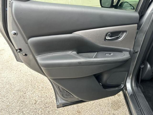 Photo of 2024 GRAY/Gray Nissan Murano