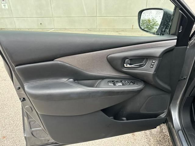 Photo of 2024 GRAY/Gray Nissan Murano