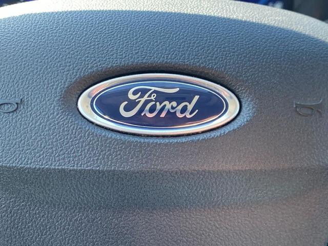 Photo of 2022 Agate Black Metallic Ford Escape