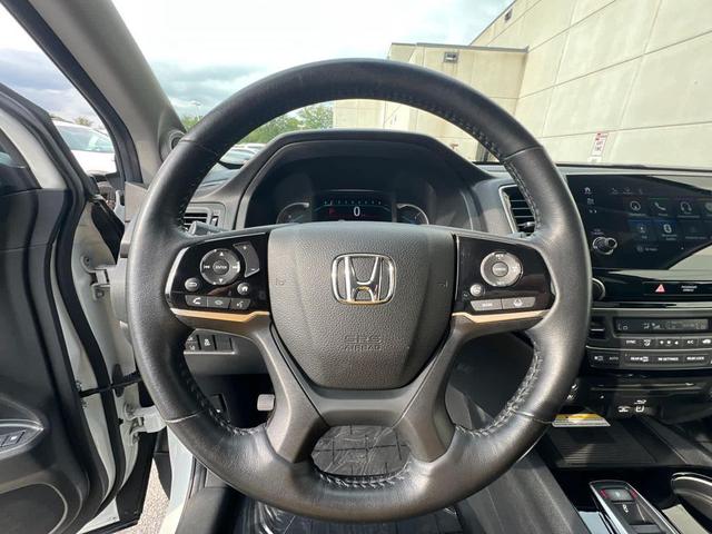 Photo of 2022 Platinum White Pearl Honda Pilot