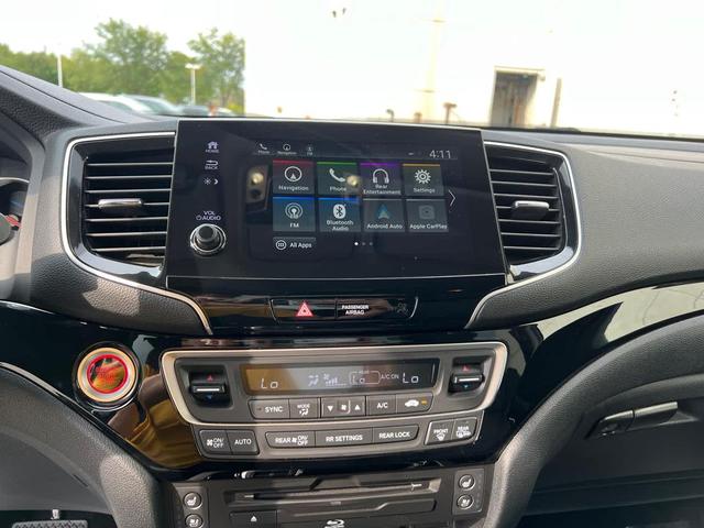 Photo of 2022 Platinum White Pearl Honda Pilot