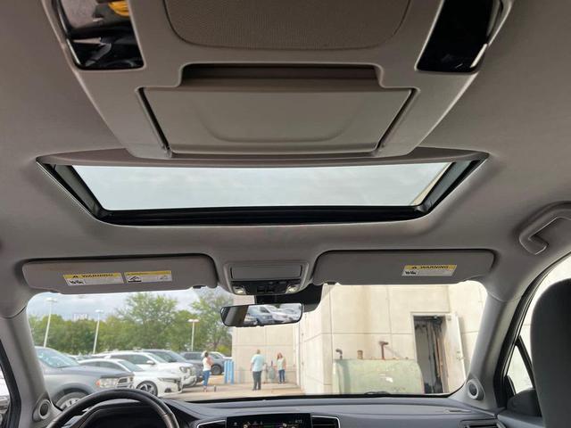 Photo of 2022 Platinum White Pearl Honda Pilot