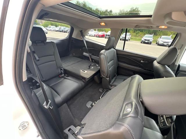 Photo of 2022 Platinum White Pearl Honda Pilot