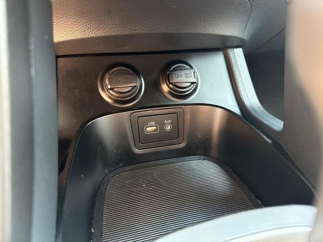 Photo of 2019 WHI/White Hyundai Santa Fe XL
