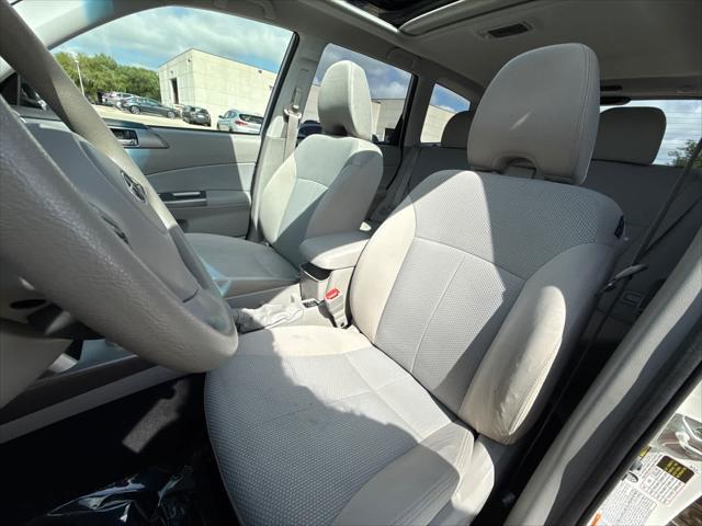 Photo of 2012 WHI/White Subaru Forester
