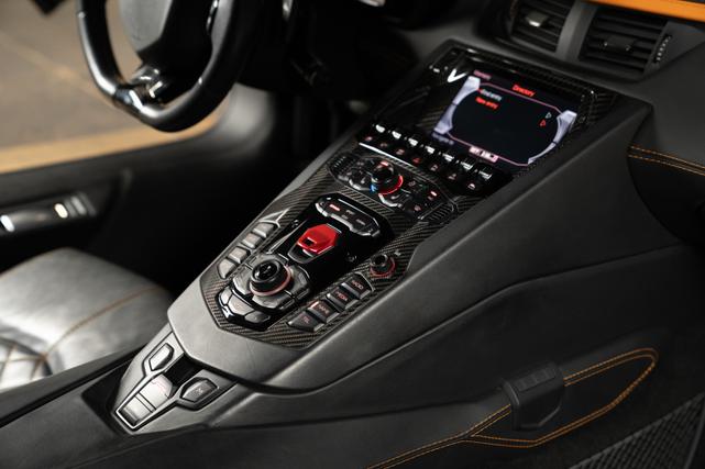 Photo of 2018 Orange Lamborghini Aventador S