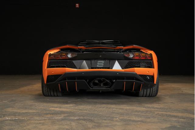 Photo of 2018 Orange Lamborghini Aventador S