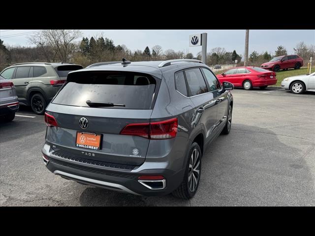 Photo of 2022 Platinum Gray Metallic Volkswagen Taos