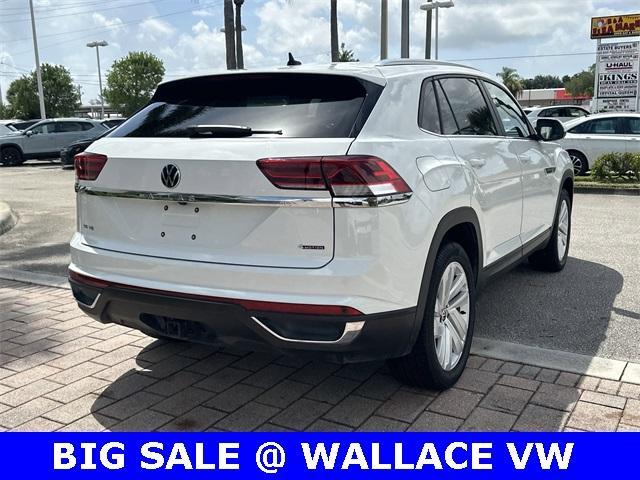 Photo of 2023 Pure White Volkswagen Atlas Cross Sport