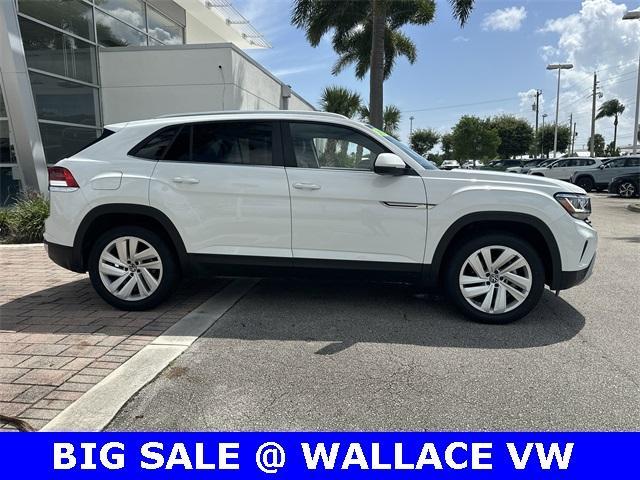 Photo of 2023 Pure White Volkswagen Atlas Cross Sport