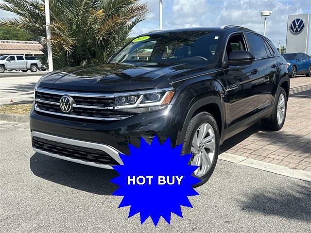 Photo of 2021 Deep Black Pearl Effect Volkswagen Atlas Cross Sport