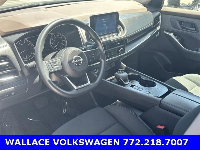 Photo of 2023 Black Nissan Rogue