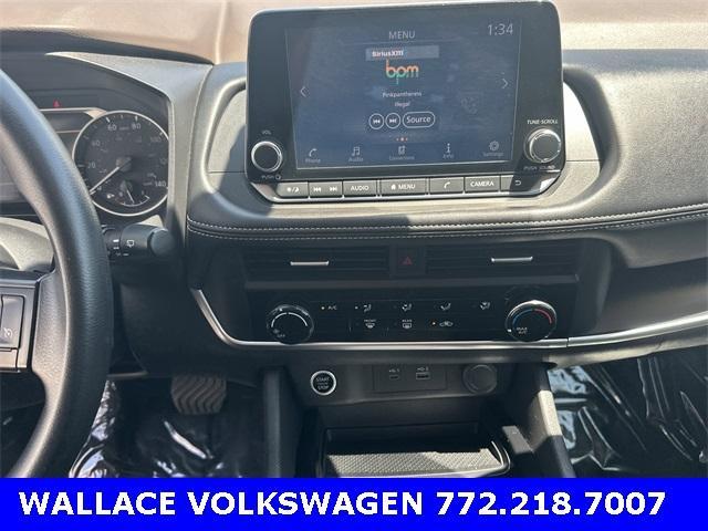 Photo of 2023 Black Nissan Rogue