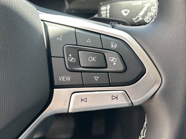 Photo of 2025 Deep Black Pearl Effect Volkswagen Atlas