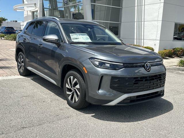 Photo of 2025 Platinum Gray Metallic Volkswagen Tiguan