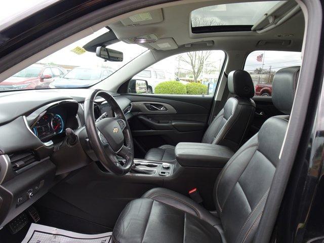 Photo of 2018 Mosaic Black Metallic Chevrolet Traverse