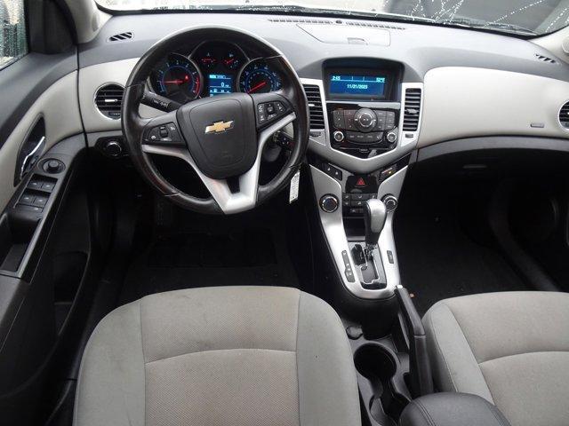 Photo of 2014 Champagne Silver Chevrolet Cruze