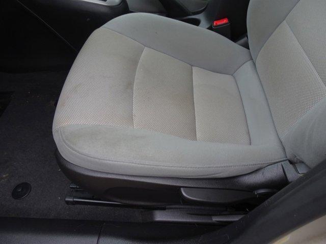 Photo of 2014 Champagne Silver Chevrolet Cruze