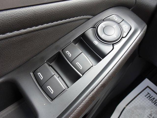 Photo of 2023 Mosaic Black Metallic Chevrolet Traverse