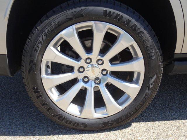 Photo of 2021 Empire Beige Metallic Chevrolet Tahoe
