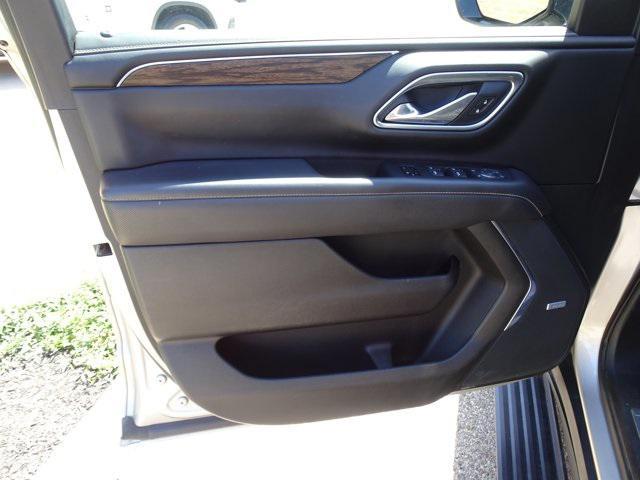 Photo of 2021 Empire Beige Metallic Chevrolet Tahoe