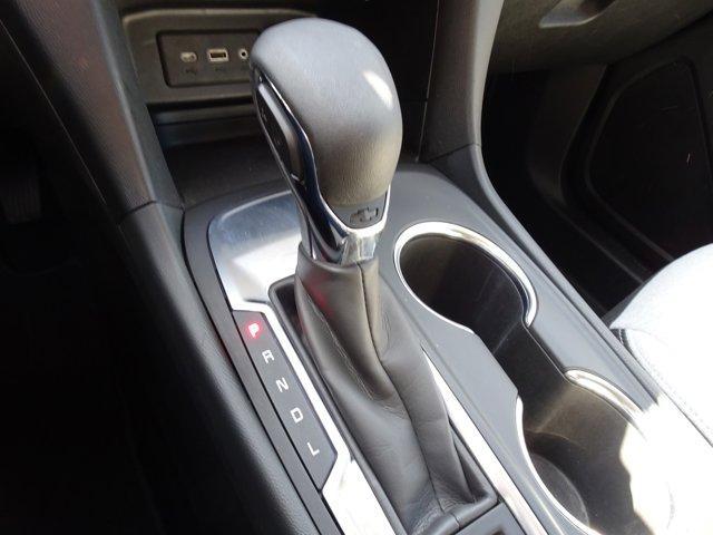 Photo of 2022 Silver Ice Metallic Chevrolet Equinox