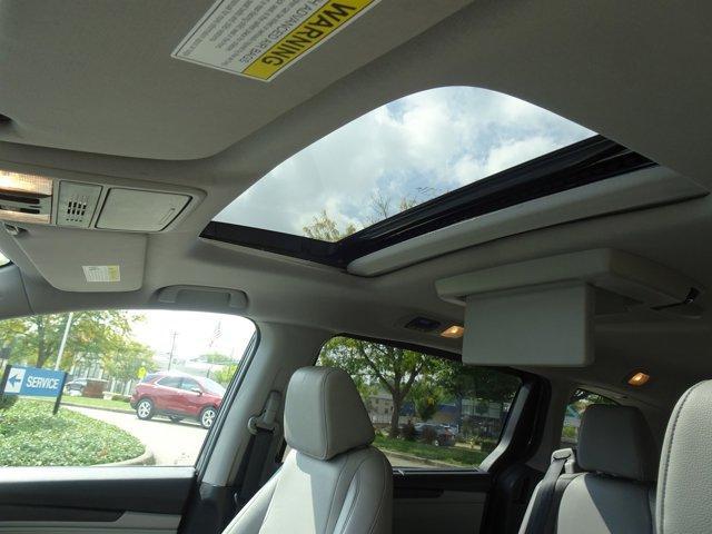 Photo of 2018 Modern Steel Metallic Honda Odyssey