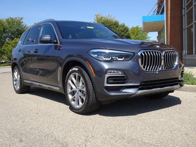 Photo of 2019 Gray Metallic BMW X5