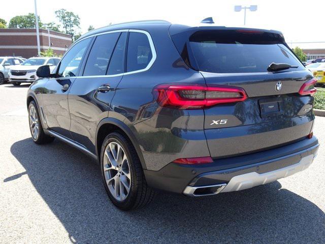 Photo of 2019 Gray Metallic BMW X5