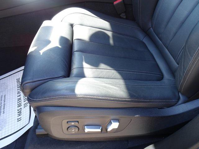 Photo of 2019 Gray Metallic BMW X5