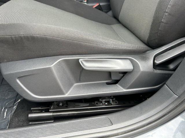 Photo of 2021 Platinum Gray Metallic Volkswagen Jetta