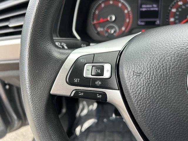 Photo of 2021 Platinum Gray Metallic Volkswagen Jetta