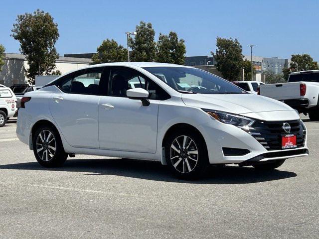 Photo of 2025 White Nissan Versa